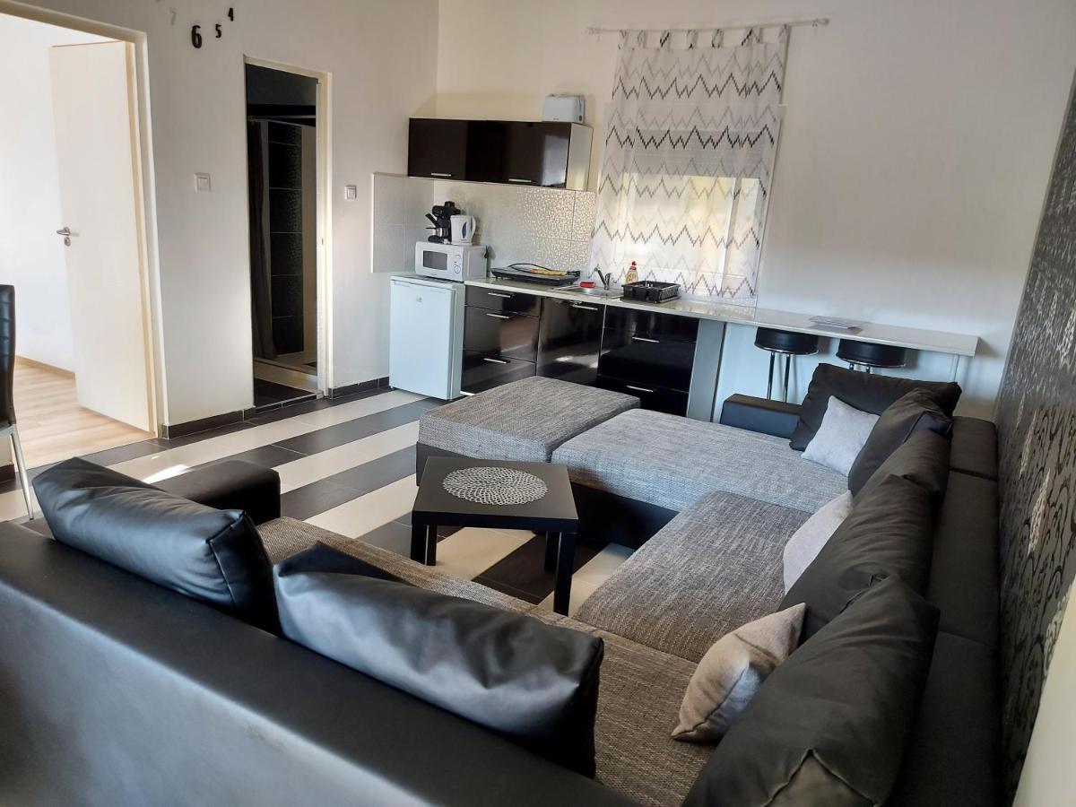 Corner Apartman 5 Siófok Eksteriør billede